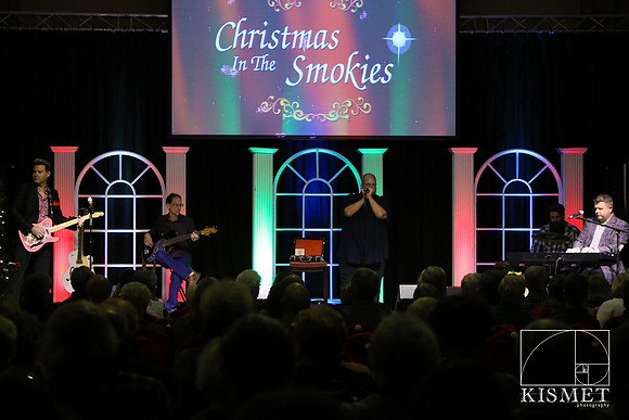 20181127_ChristmasintheSmokies-7487