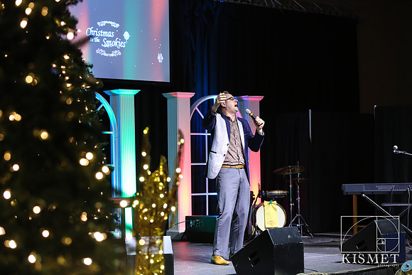 20181127_ChristmasintheSmokies-7386