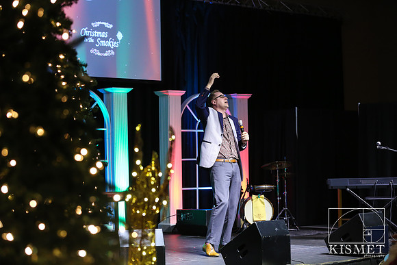 20181127_ChristmasintheSmokies-7387