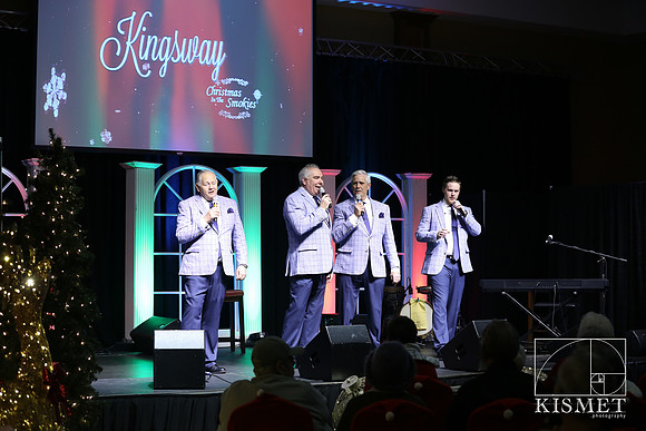 20181127_ChristmasintheSmokies-7406
