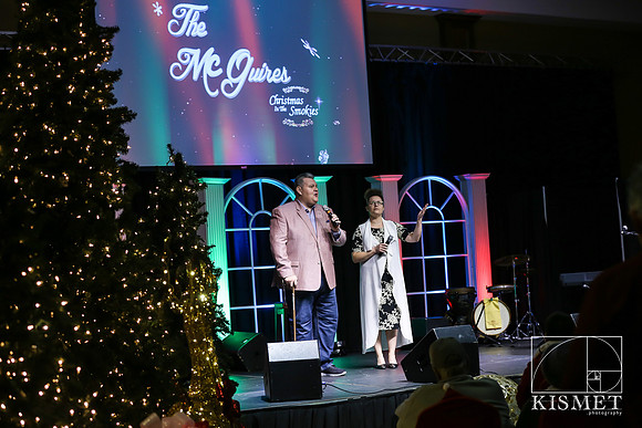 20181127_ChristmasintheSmokies-7716