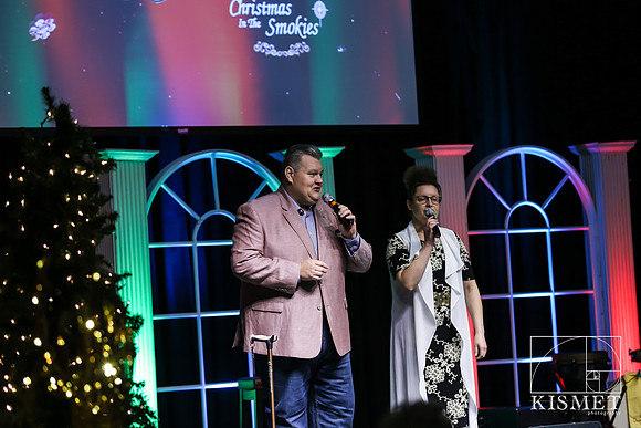 20181127_ChristmasintheSmokies-7718