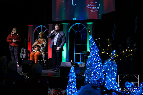 20181127_ChristmasintheSmokies-7902