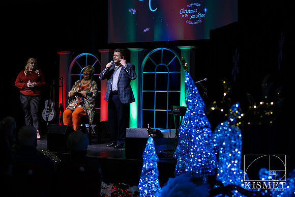 20181127_ChristmasintheSmokies-7905