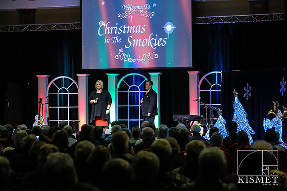 20181127_ChristmasintheSmokies-8187