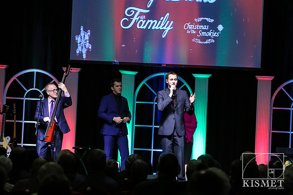 20181127_ChristmasintheSmokies-7960