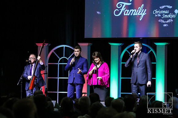 20181127_ChristmasintheSmokies-7970