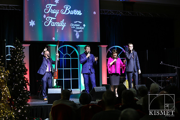 20181127_ChristmasintheSmokies-8365