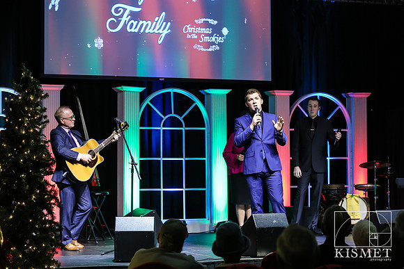 20181127_ChristmasintheSmokies-8371