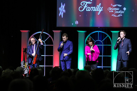 20181127_ChristmasintheSmokies-7981