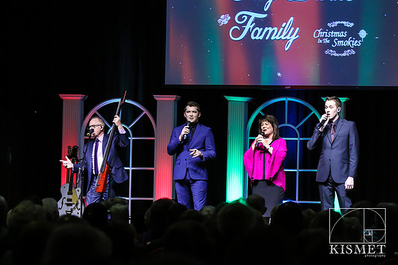 20181127_ChristmasintheSmokies-7987-2