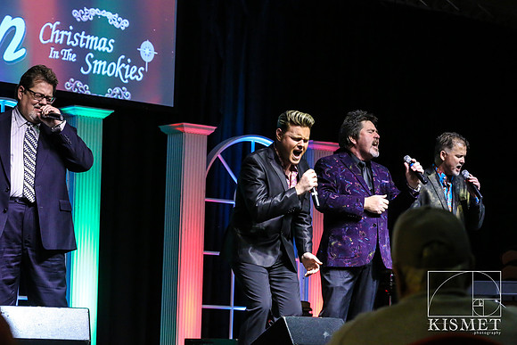 20181127_ChristmasintheSmokies-8632