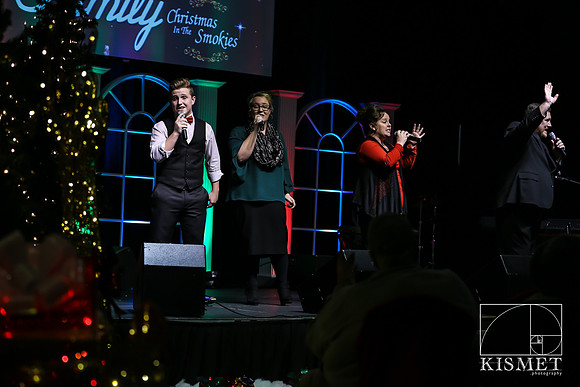 20181127_ChristmasintheSmokies-8821